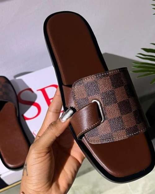 de sam footwears