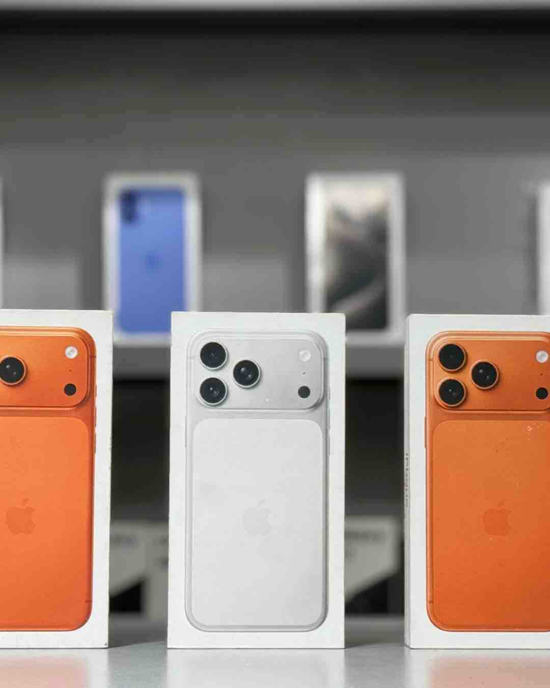 Smartphone with Triple Camera