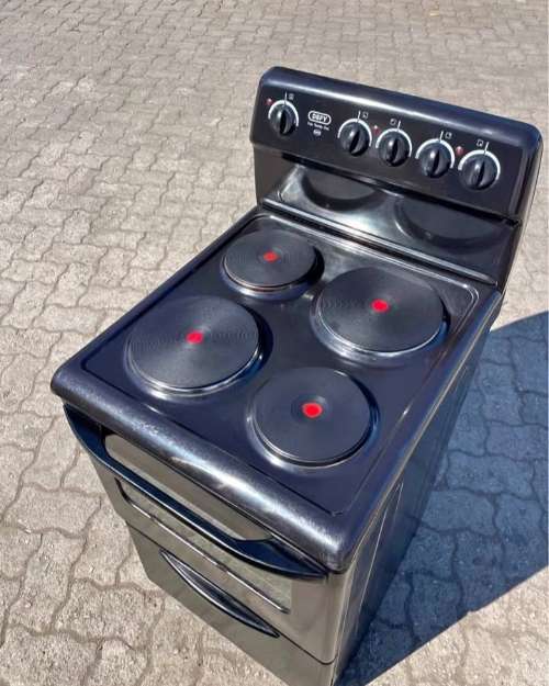 Defy Used 4-Plate Electric Stove