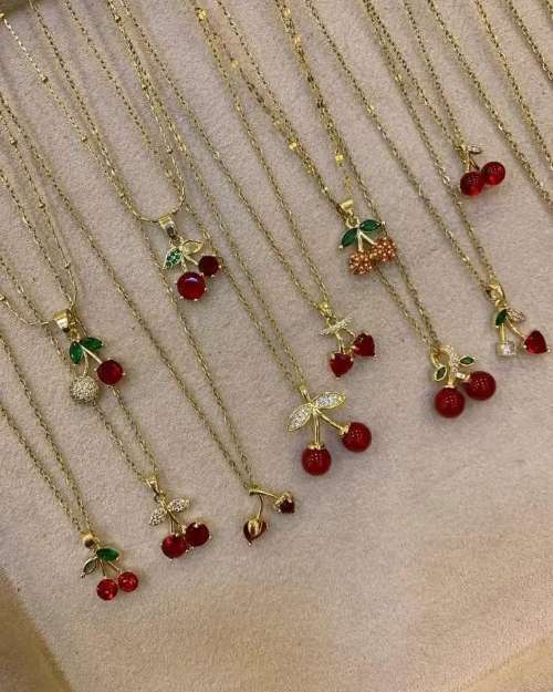 Strawberry necklace 
