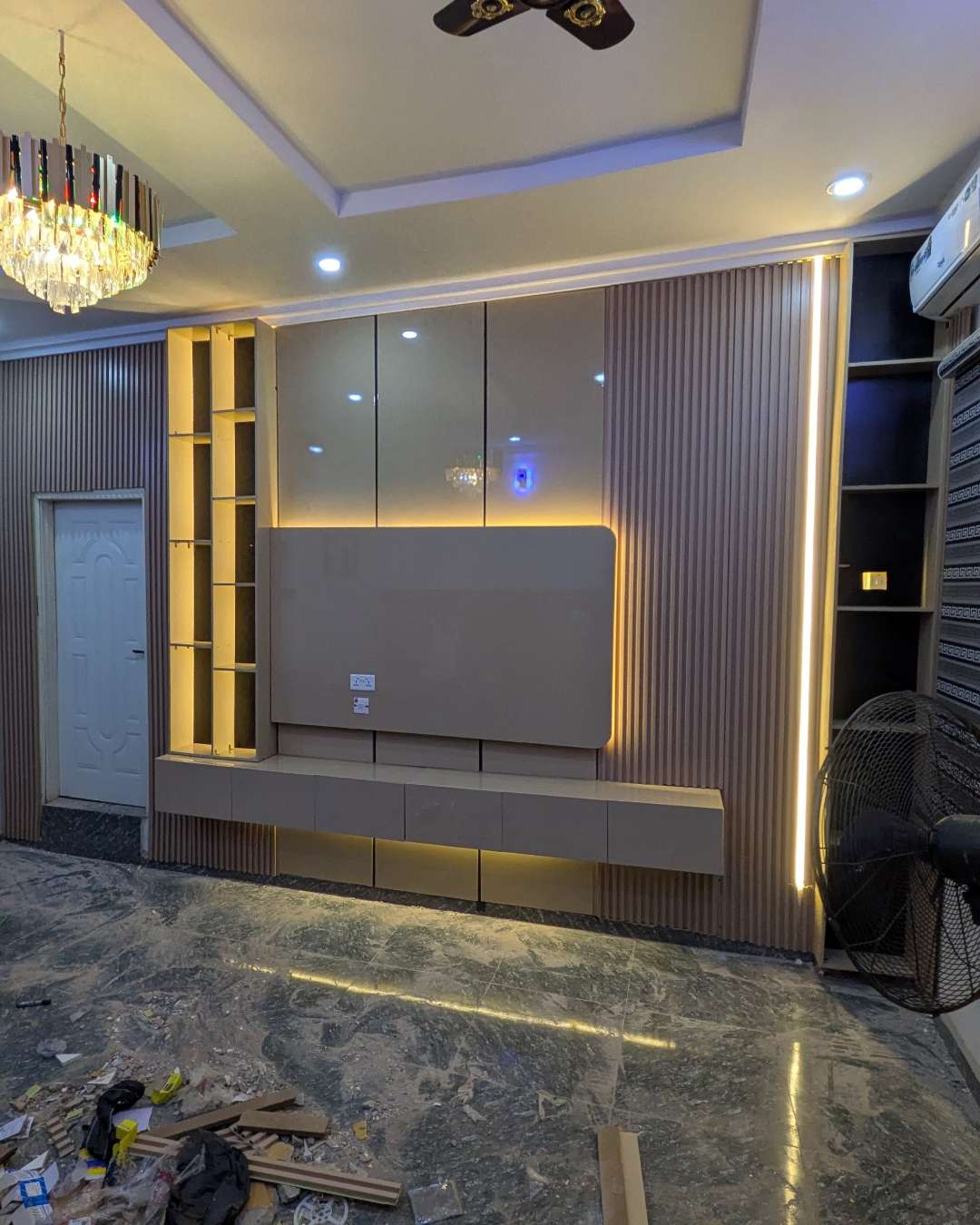 TV console 