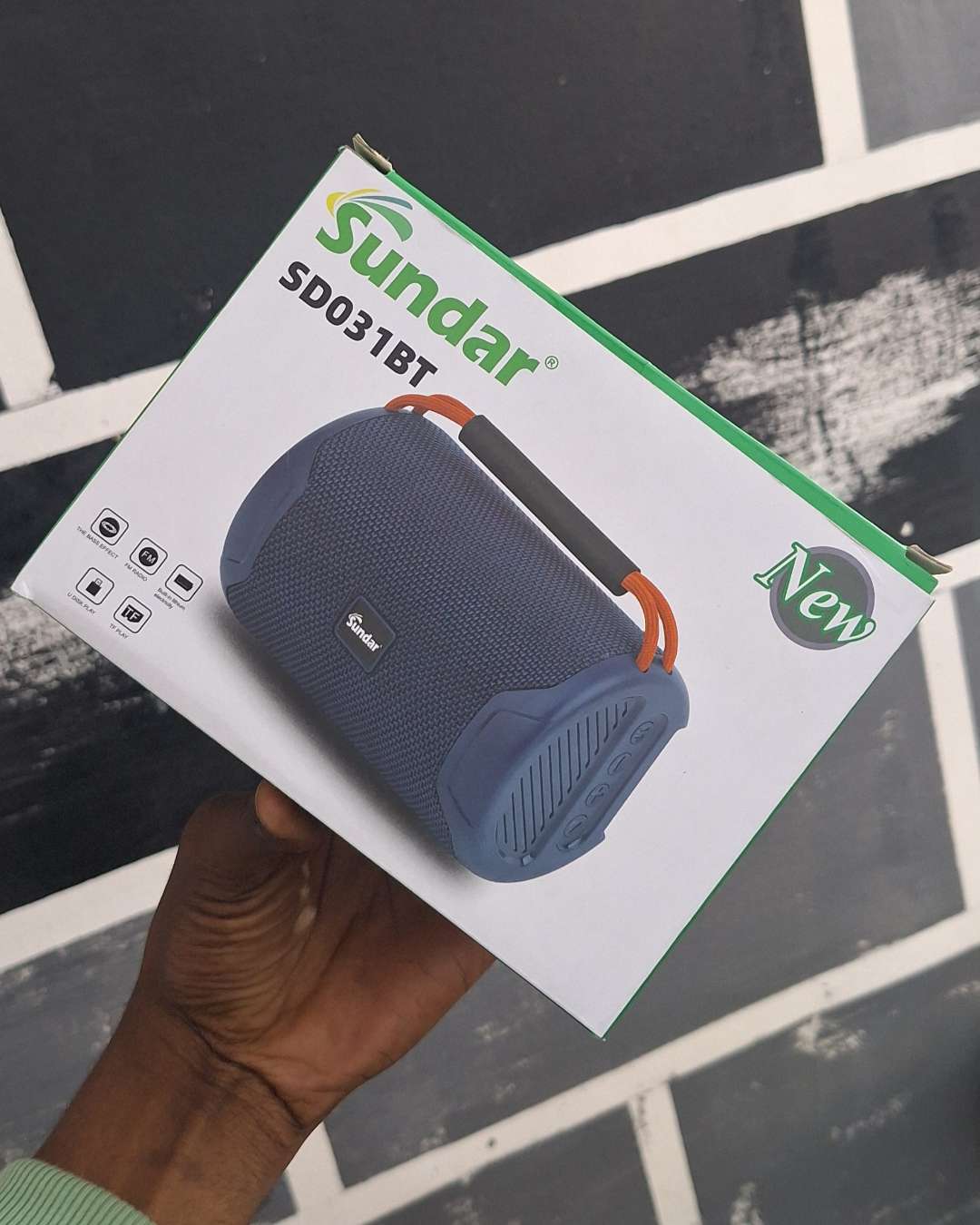 Sundar SD031BT Portable Bluetooth Speaker