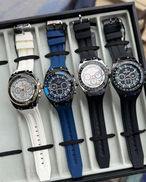 Reward Analog Quartz Watch