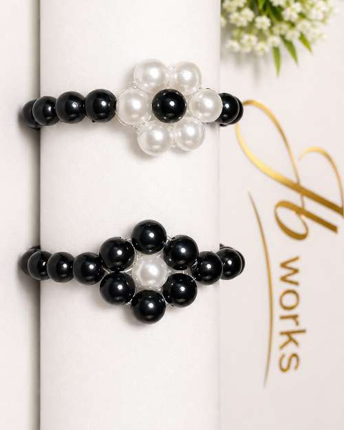 Simple sunflower design bracelet 