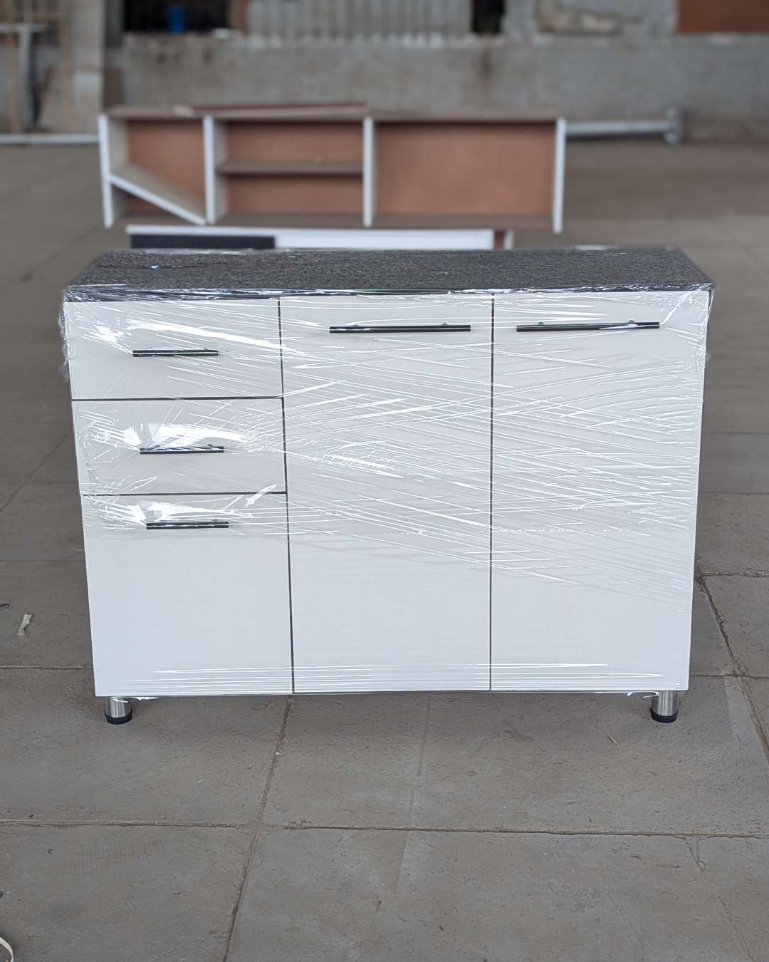 Kitchen Base Cabinet with Drawers