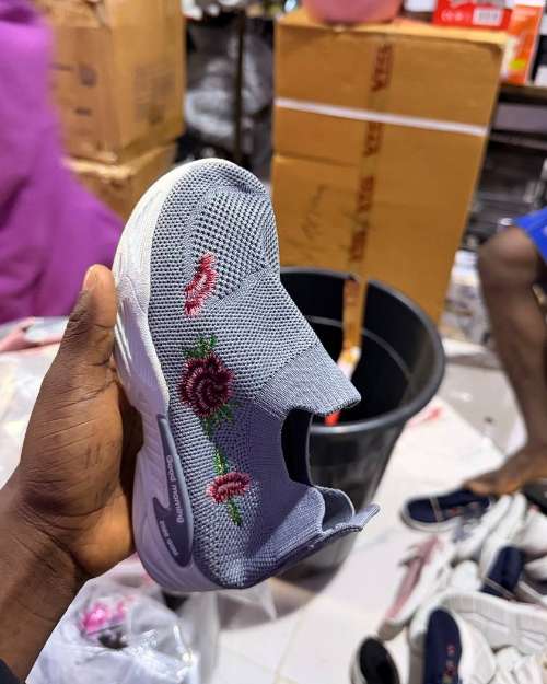 Female shoe