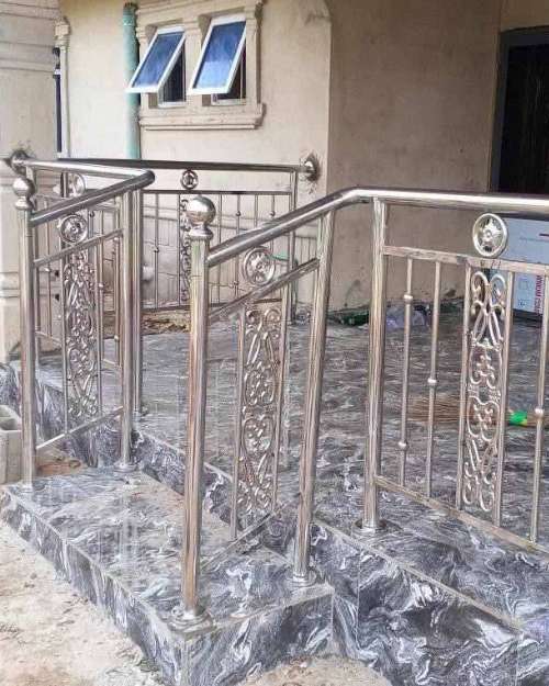 stainless steel and glass handrails 