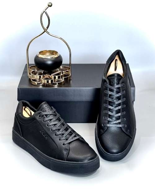 Zara All Black Men's Sneakers