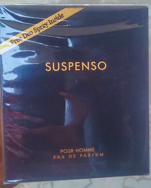 suspenso perfume 