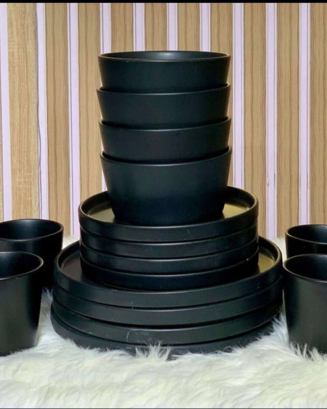 16 pieces ceramic plates 