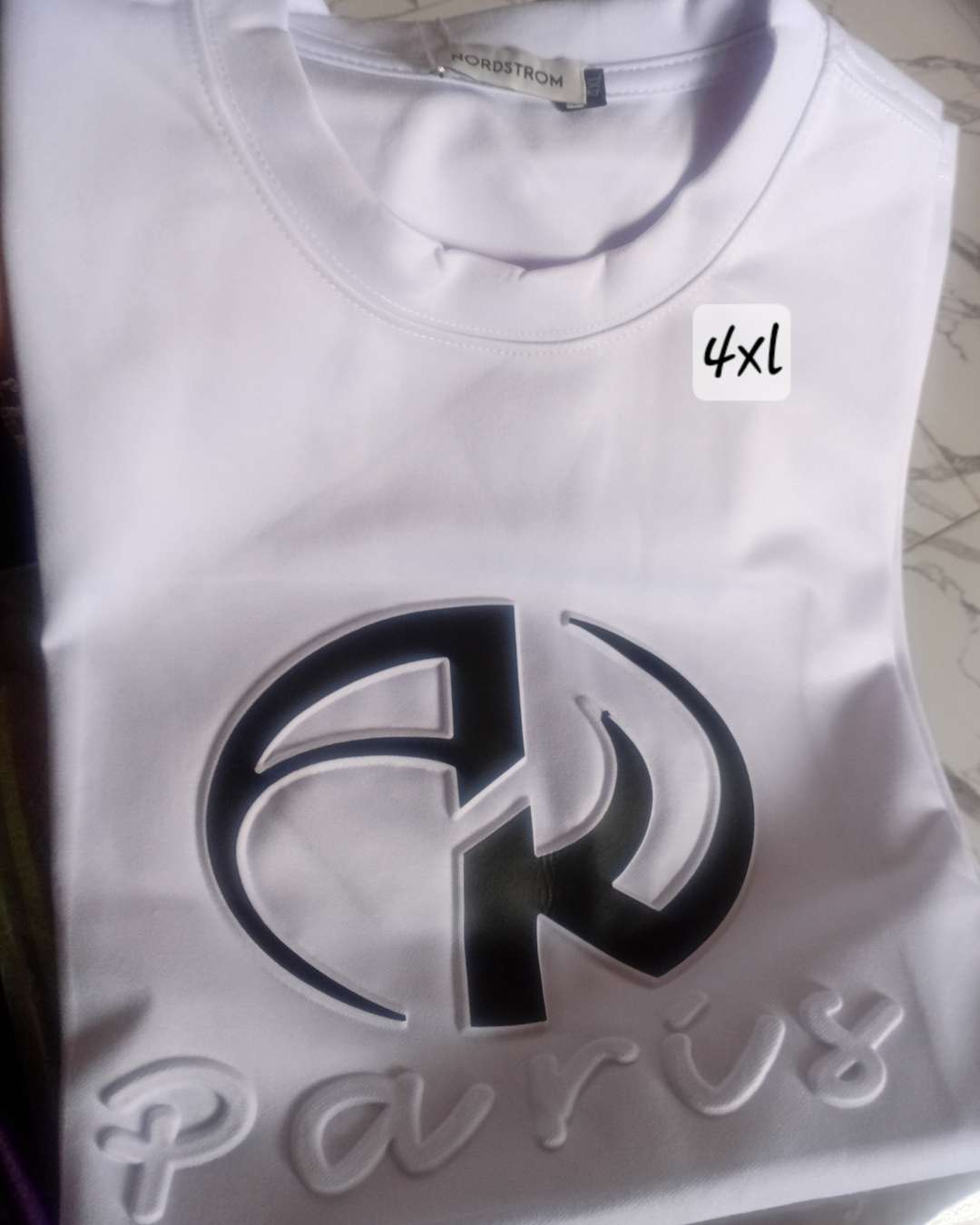 White T-shirt with "Paris" Logo
