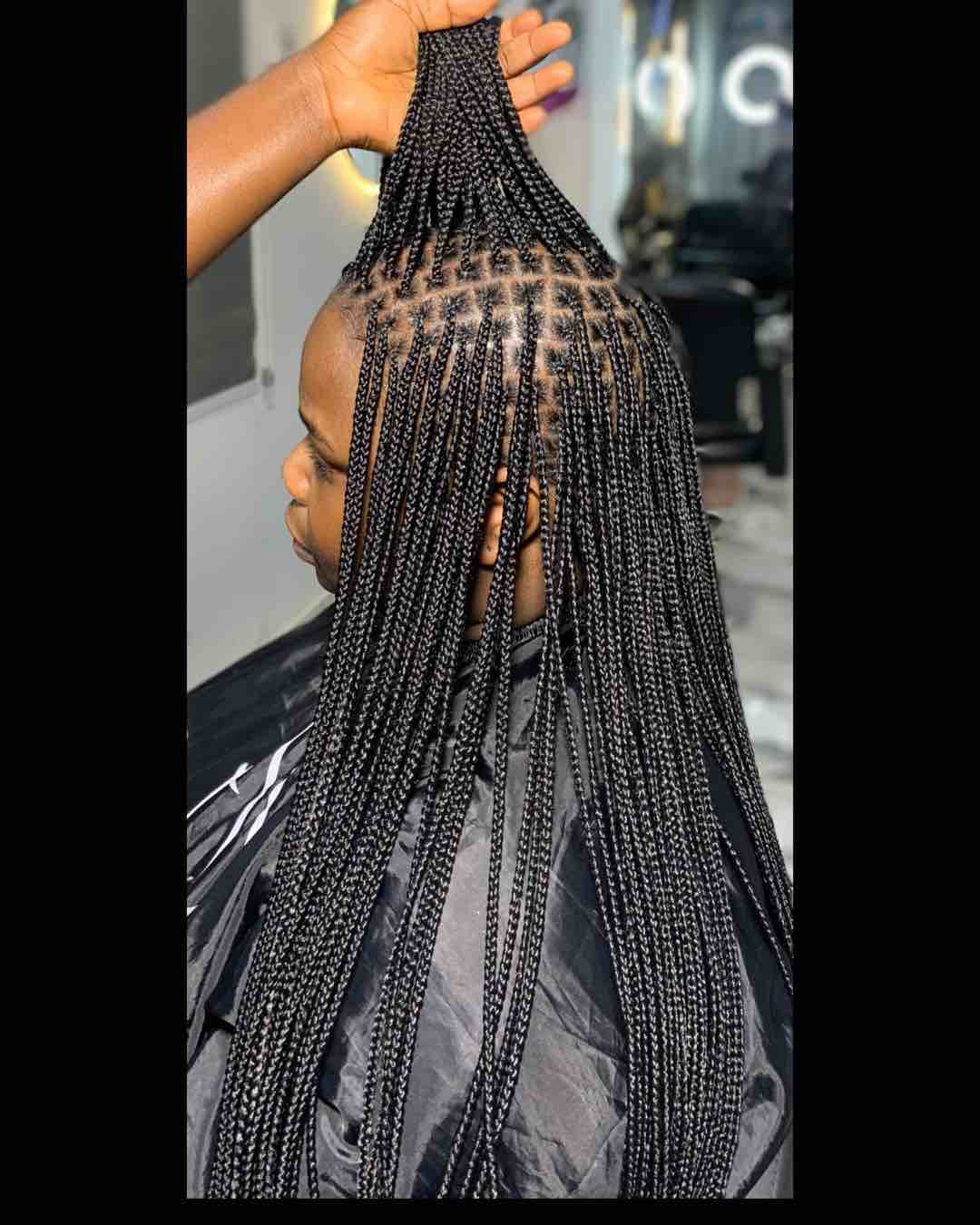 Knotless Braids Hairstyle Service