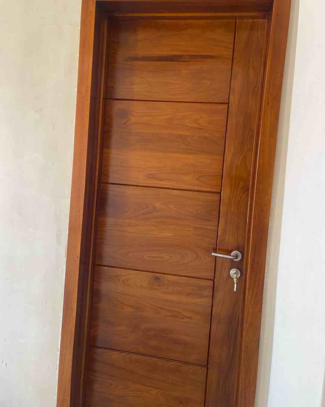 Wooden Panel Door with Handle and Lock
