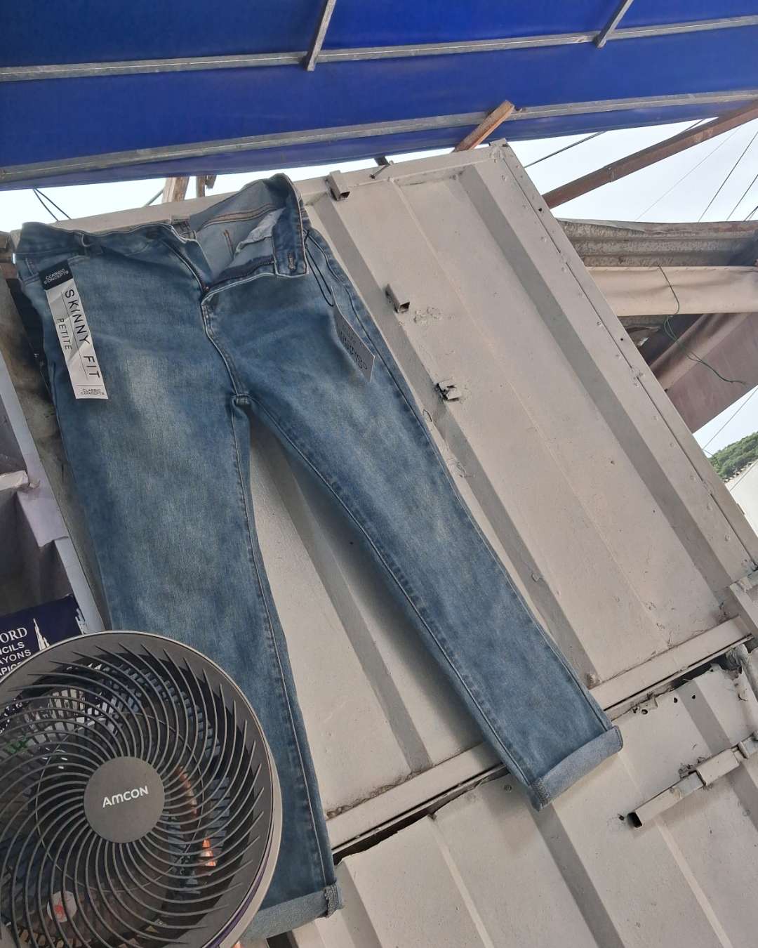 Women's Skinny Fit Jeans