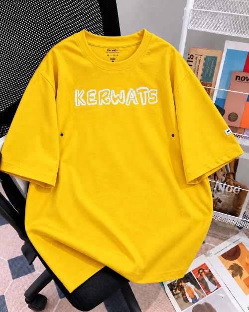 Men's Oversized Yellow T-shirt with "KERWATS" Graphic