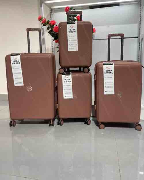 4-Piece Trolley Luggage Set