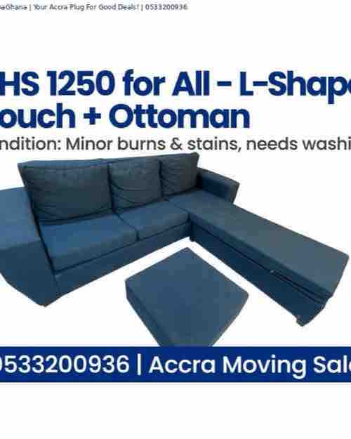 Pre-Owned Navy Blue L-Shaped Sectional Couch with Ottoman