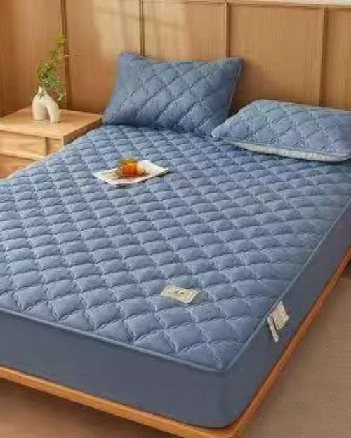 Waterproof Quilted Mattress Protector with Pillow Cases