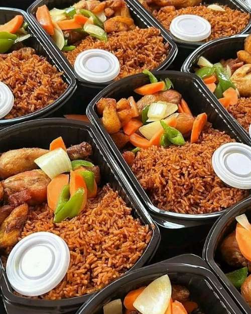 Jollof Rice with Chicken and Vegetables