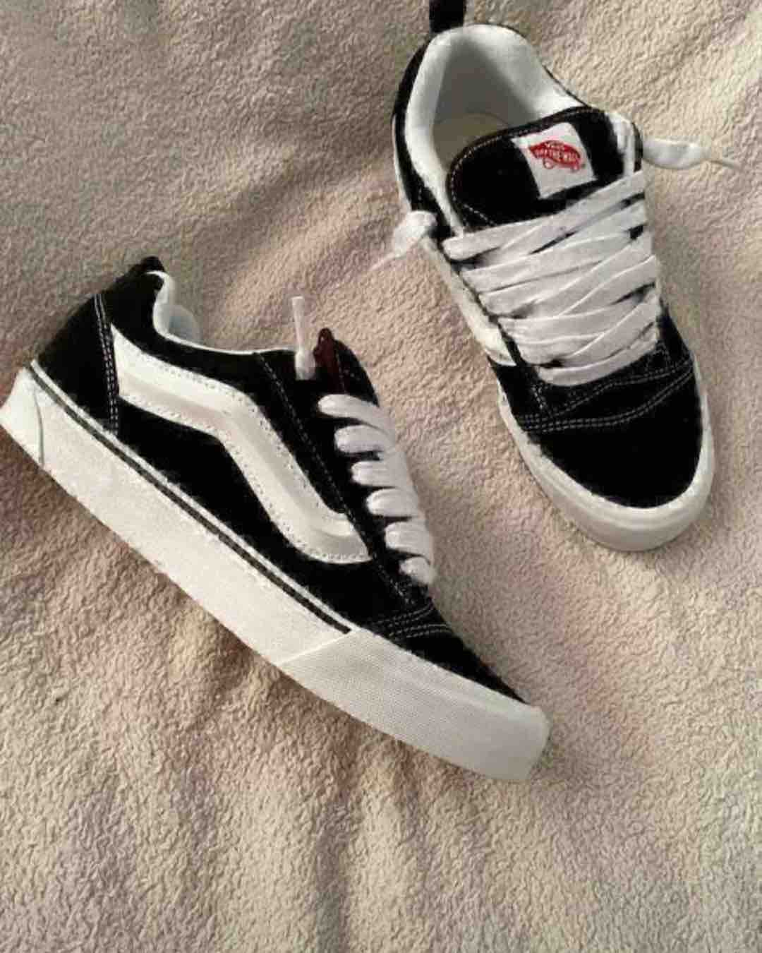 Vans Old Skool Sneakers