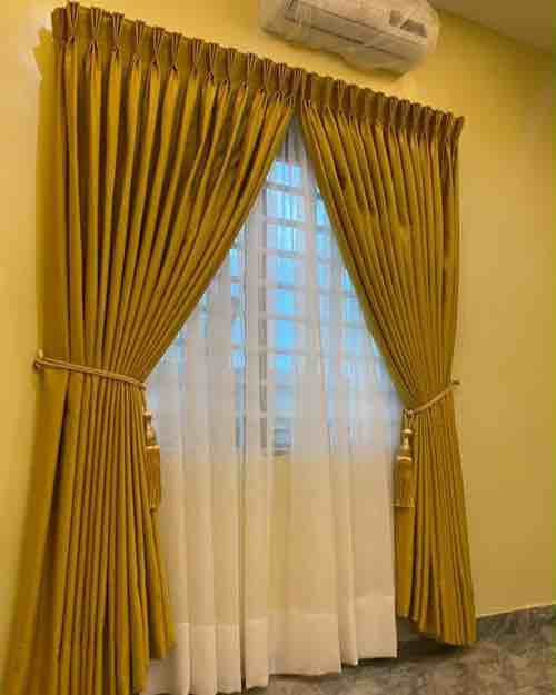 Hall curtains 