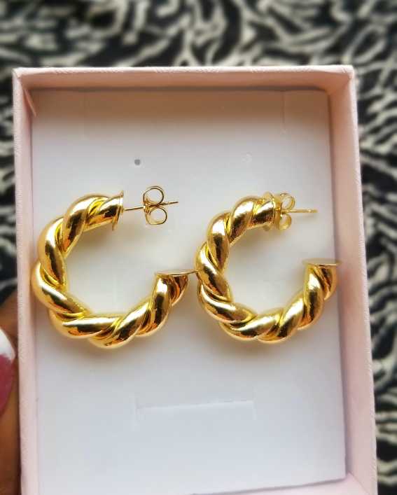 Hoop Earrings😍