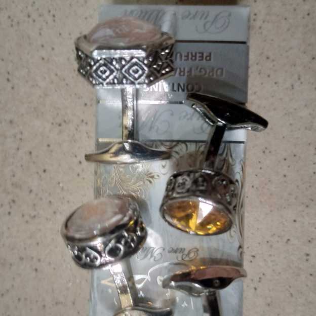 Cufflinks & Buttons