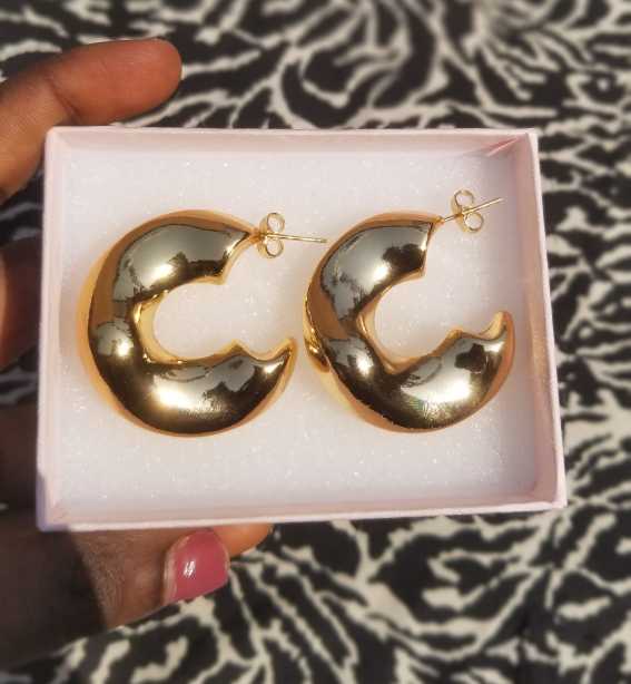 Hoop Earrings😍