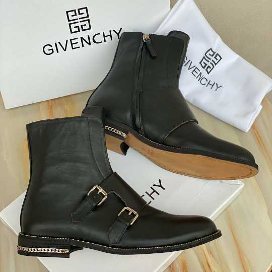 Givenchy Shoe 