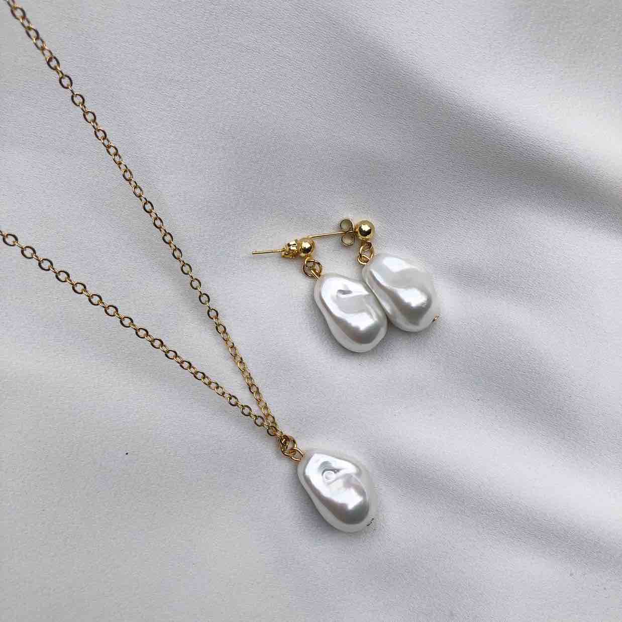 VERA baroque set